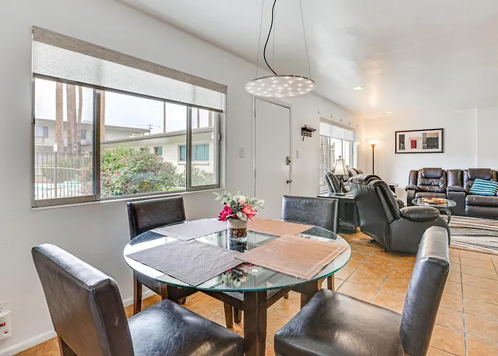 Old Town Retreat W/ Pool Access!