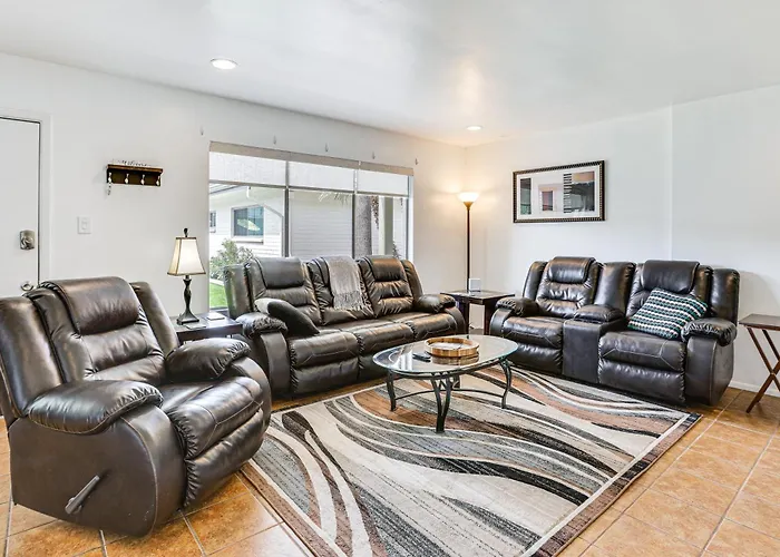 Old Town Retreat W/ Pool Access! *