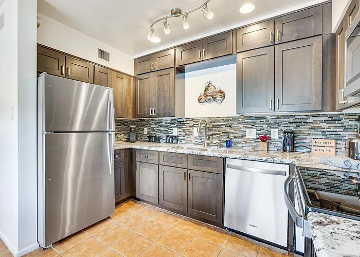 Old Town Retreat W/ Pool Access! Holiday home *