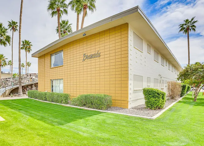 Old Town Retreat W/ Pool Access!