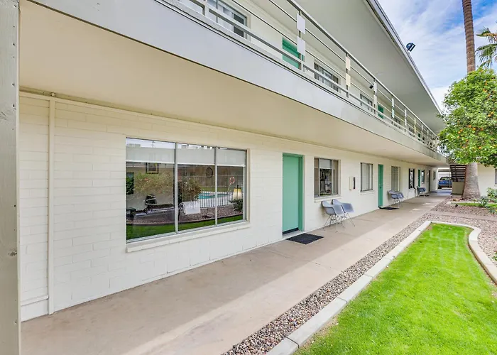 Old Town Retreat W/ Pool Access! Holiday home *