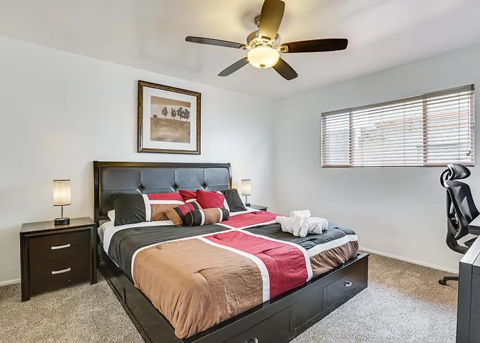 Old Town Retreat W/ Pool Access! Holiday home *